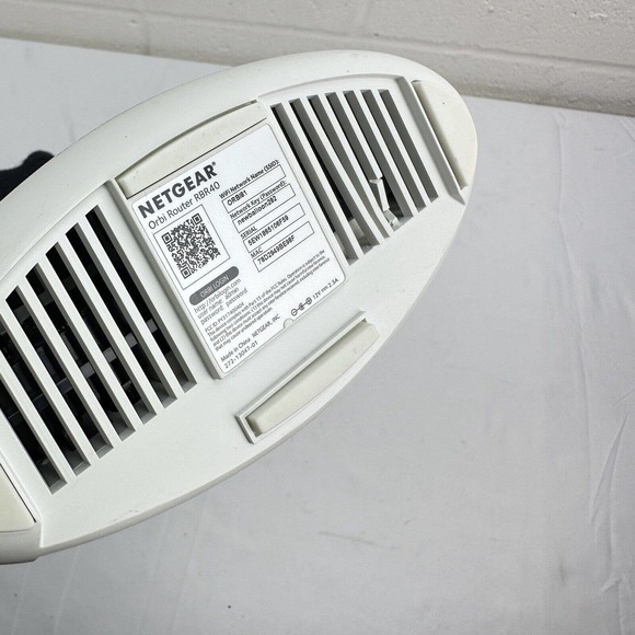 Netgear Orbi RBR40 Router Tri-band WiFi Network - Picture 2 of 5